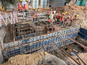 plastic shuttering in action