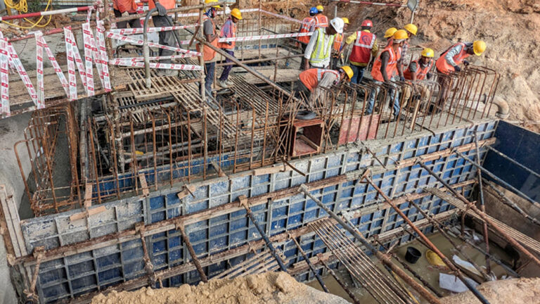 plastic shuttering in action