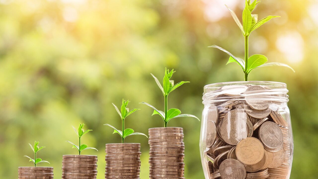 roi of recycled plastic sheets